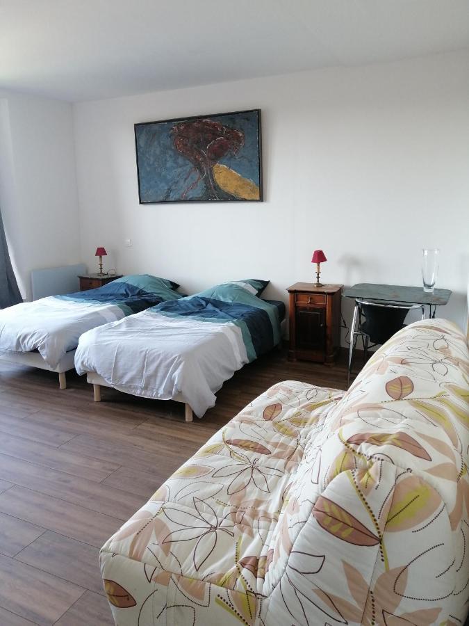 Logement Entier Spacieux Et Confortable A 1 H De Paris Courtenay  Exterior foto