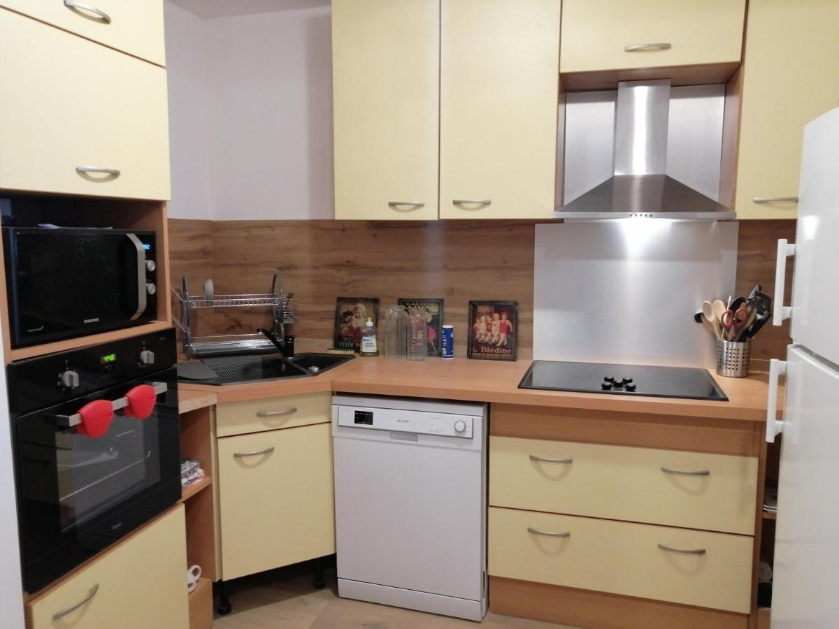 Logement Entier Spacieux Et Confortable A 1 H De Paris Courtenay  Exterior foto